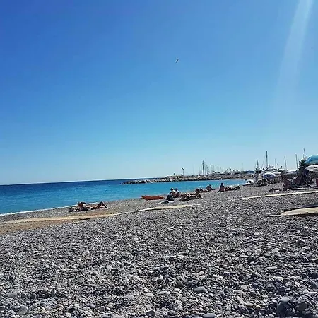 Fame - Marina Baie Des Anges * Вильнёв-Лубе