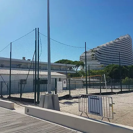 Fame - Marina Baie Des Anges Вильнёв-Лубе