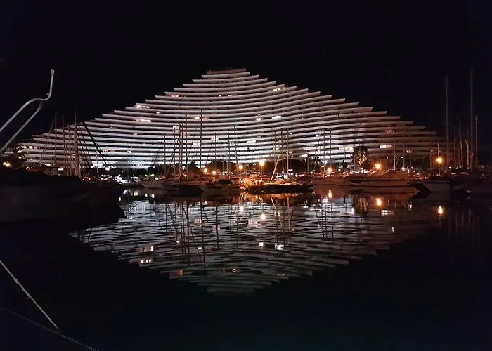 Fame - Marina Baie Des Anges Villeneuve-Loubet